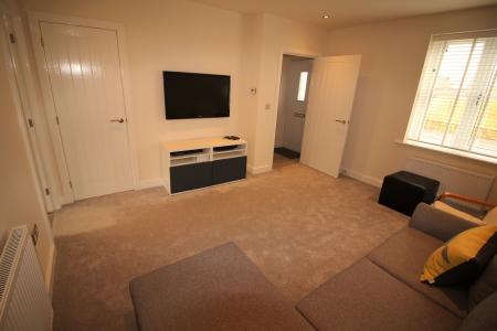 3 bedroom Semi-detached house to let in Albertine Gardens, Edwalton, Nottingham, NG12