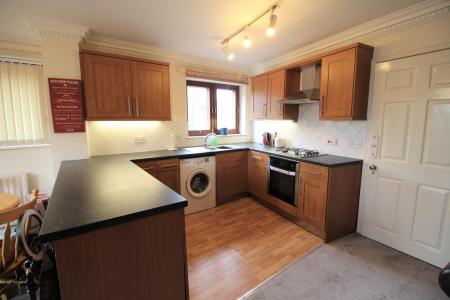 2 bedroom Flat to let in Turneys Court, Turneys Quay, Nottingham, NG2