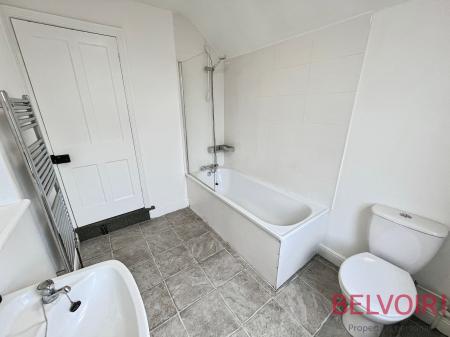 2 bedroom Terraced House to let in Millicent Grove, West Bridgford, NG2