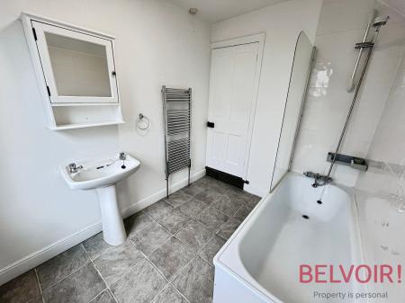 2 bedroom Terraced House to let in Millicent Grove, West Bridgford, NG2
