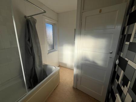 3 bedroom Semi-detached house to let in Southchurch Drive, Clifton, Nottingham, NG11