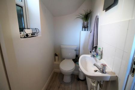 3 bedroom Semi-detached house for sale in Hudson Way, Radcliffe-On-Trent, NG12