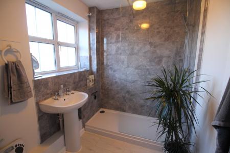 3 bedroom Semi-detached house for sale in Hudson Way, Radcliffe-On-Trent, NG12