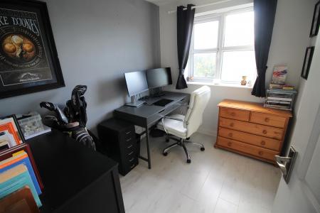 3 bedroom Semi-detached house for sale in Hudson Way, Radcliffe-On-Trent, NG12