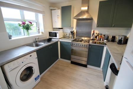 3 bedroom Semi-detached house for sale in Hudson Way, Radcliffe-On-Trent, NG12