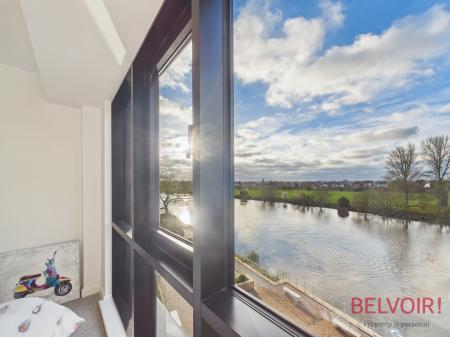 2 bedroom Apartment for sale in Yacht Club Place, Colwick, NG2
