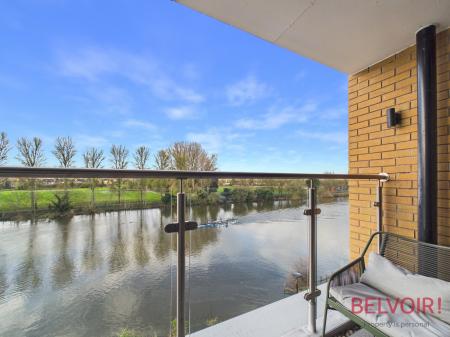 2 bedroom Apartment for sale in Yacht Club Place, Colwick, NG2