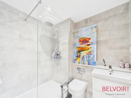 2 bedroom Apartment for sale in Yacht Club Place, Colwick, NG2