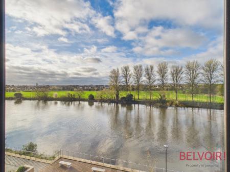 2 bedroom Apartment for sale in Yacht Club Place, Colwick, NG2