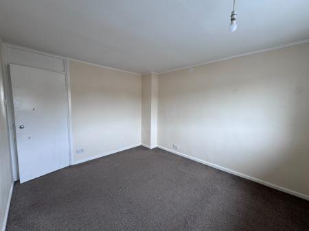 3 bedroom Detached house to let in Summerwood Lane, Clifton, Nottingham, NG11