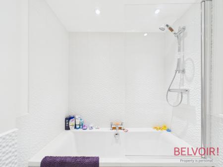 3 bedroom Terraced House for sale in Lupin Close, Edwalton, NG12