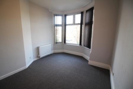 2 bedroom Flat to let in Musters Road, West Bridgford, NG2