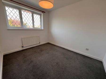 4 bedroom Detached house to let in Melton Gardens, Edwalton, Nottingham, NG12