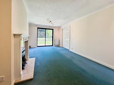 4 bedroom Detached house to let in Bowscale Close, Gamston, Nottingham, NG2