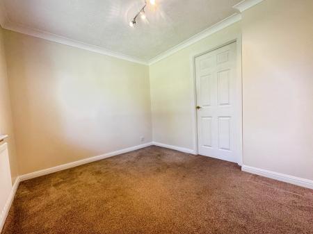 4 bedroom Detached house to let in Bowscale Close, Gamston, Nottingham, NG2