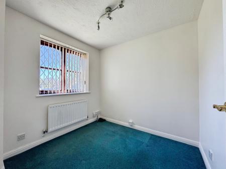 4 bedroom Detached house to let in Bowscale Close, Gamston, Nottingham, NG2