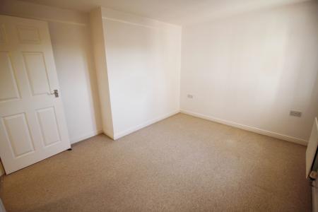 2 bedroom Flat to let in Radcliffe Road, West Bridgford, NG2