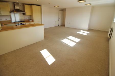2 bedroom Flat to let in Radcliffe Road, West Bridgford, NG2