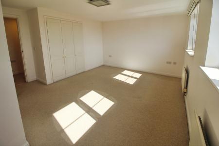 2 bedroom Flat to let in Radcliffe Road, West Bridgford, NG2