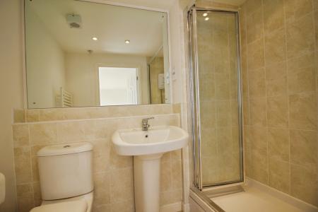 2 bedroom Flat to let in Radcliffe Road, West Bridgford, NG2