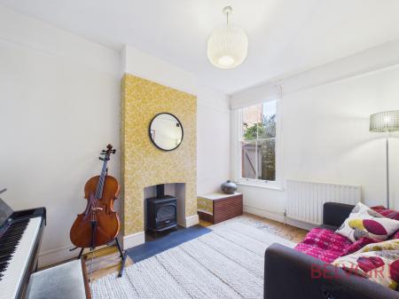 4 bedroom Semi-detached house for sale in Trent Boulevard, Lady Bay, West Bridgford, NG2