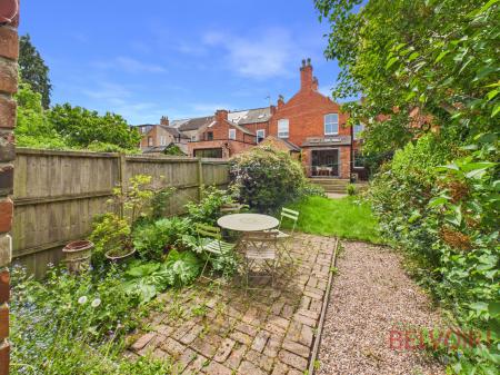 4 bedroom Semi-detached house for sale in Trent Boulevard, Lady Bay, West Bridgford, NG2