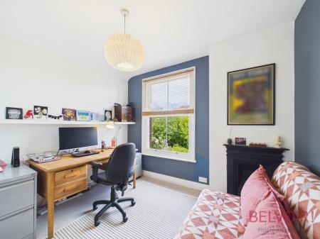 4 bedroom Semi-detached house for sale in Trent Boulevard, Lady Bay, West Bridgford, NG2