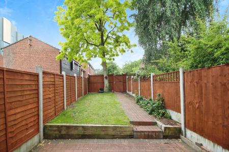 2 bedroom Town house to let in Bluecoat Close, Nottingham, NG1
