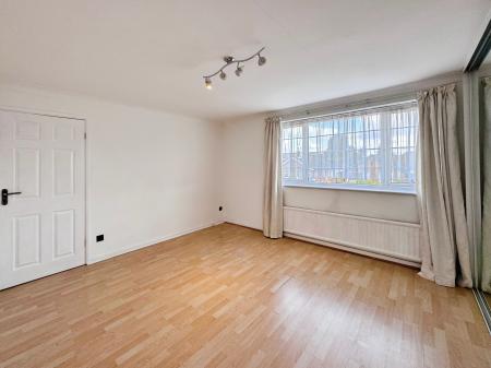 5 bedroom Detached house to let in Leahurst Road, West Bridgford, NG2