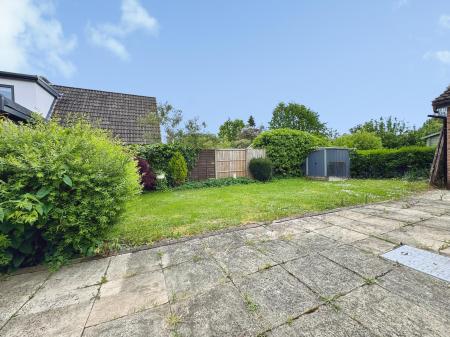 5 bedroom Detached house to let in Leahurst Road, West Bridgford, NG2