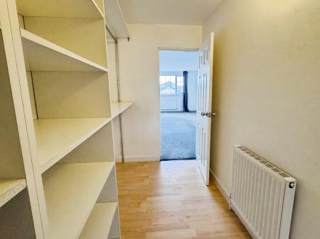 5 bedroom Detached house to let in Leahurst Road, West Bridgford, NG2