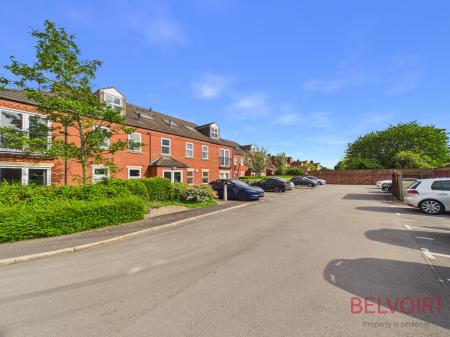 2 bedroom Flat for sale in Seymour Road, Lady Bay, West Bridgford, NG2