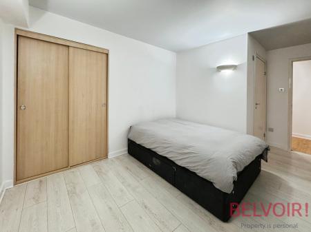 2 bedroom Flat to let in Derby Road, Nottingham, NG7