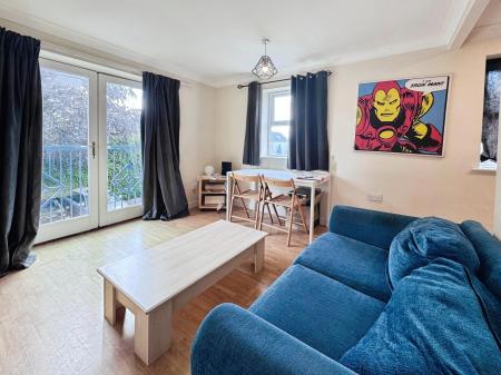 2 bedroom Flat to let in Julian road., Nottingham, NG2