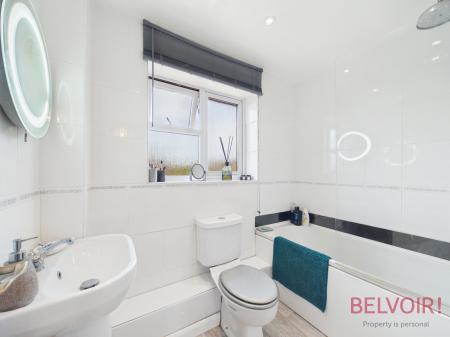 4 bedroom Detached house for sale in Linksfield Court, West Bridgford, NG2
