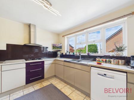 4 bedroom Detached house for sale in Linksfield Court, West Bridgford, NG2