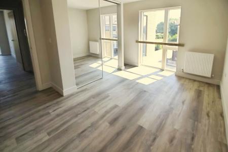 2 bedroom Flat to let in 62 Radcliffe Road, West Bridgford, NG2