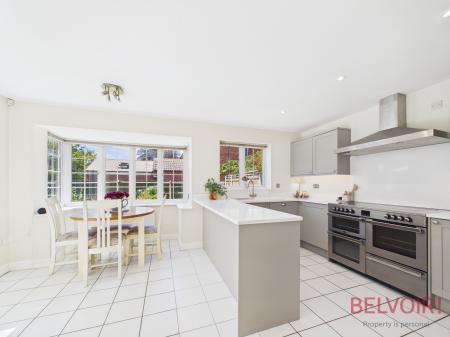 4 bedroom Detached house for sale in Widmerpool Lane, Willoughby-On-The-Wolds, LE12