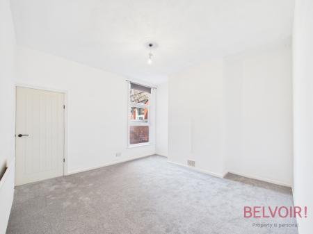 2 bedroom Terraced House for sale in Eckington Terrace, Nottingham, NG2