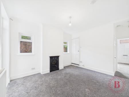 2 bedroom Terraced House for sale in Highfield Grove, West Bridgford, NG2