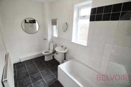 2 bedroom Flat to let in Musters Road, West Bridgford, NG2