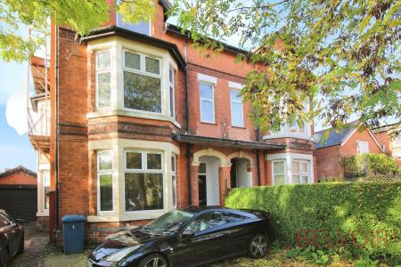 2 bedroom Flat to let in Musters Road, West Bridgford, NG2