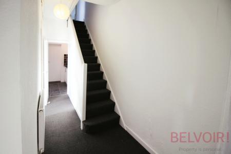 2 bedroom Flat to let in Musters Road, West Bridgford, NG2