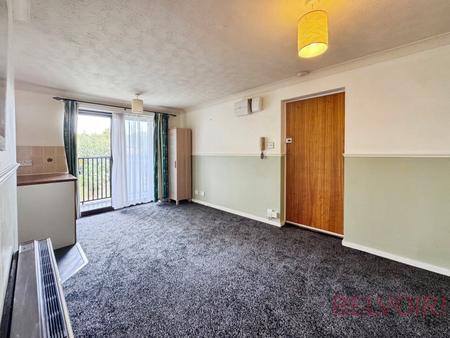 1 bedroom Flat to let in Alderney Street, Nottingham, NG7