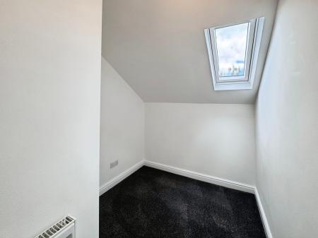 3 bedroom Apartment to let in Flat 6