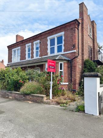 3 bedroom Apartment to let in Flat 6