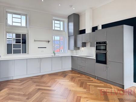 3 bedroom Flat to let in Mundella House