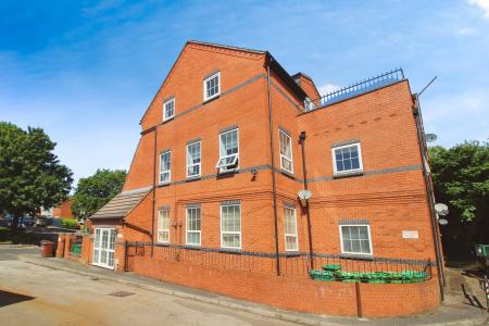 1 bedroom Flat to let in Mill Close, Old Basford, Nottingham, NG6