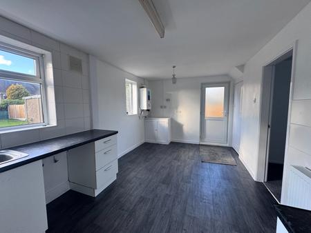 3 bedroom Semi-detached house to let in Honister Close, Clifton, Nottingham, NG11