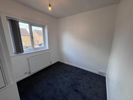 3 bedroom Semi-detached house to let in Honister Close, Clifton, Nottingham, NG11